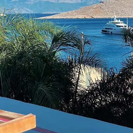 בית נופש Villetta Erato-Tiny Picturesque Sea View House האלקי